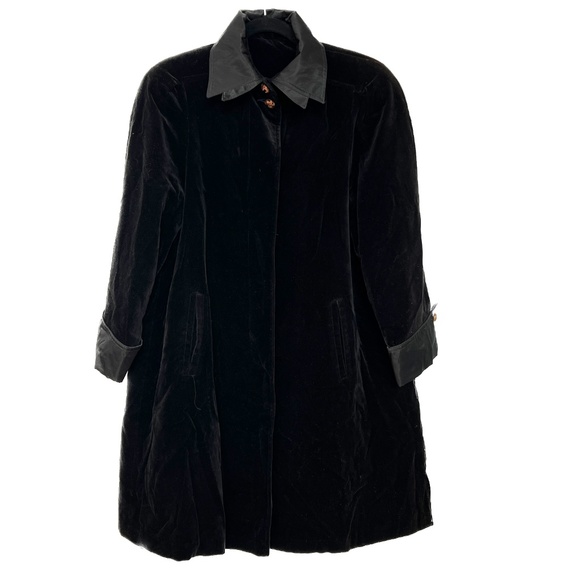 Velvet COAT Vintage Goth Black Knee Length Size 14 Fabric Collar & Cuffs Pockets - Picture 1 of 8